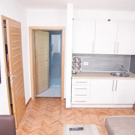 Daire Apartments Konak
